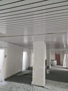 Büro Decke Neu Lackiert